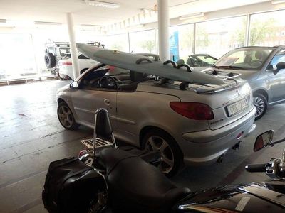 Ljusgrå Begagnad 2006 Peugeot 206 CC Cab | 45 000 kr (Lite dyr)