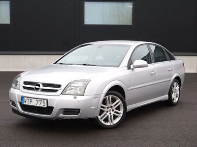 Begagnad Opel Vectra GTS Sport 176 HK (129 kW) 2005 Grå Halvkombi
