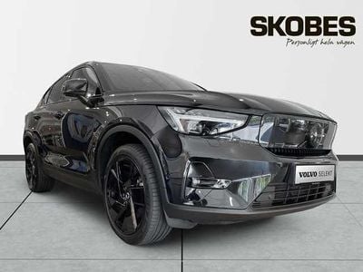 Svart Begagnad 2025 Volvo EC40 Ultra SUV | 509 100 kr (Marknadspris)