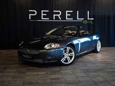 Mörkgrå Begagnad 2006 Jaguar XKR Cab | 349 000 kr