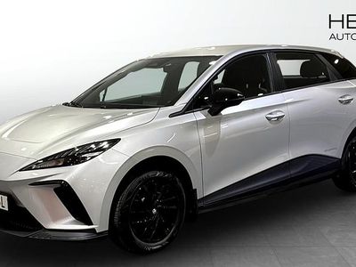 Grå Begagnad 2023 MG MG4 EV Halvkombi | 254 900 kr (Marknadspris)