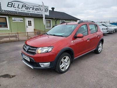Begagnad Dacia Sandero Stepway 90 HK (66 kW) 2013 Röd Halvkombi