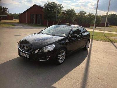 Begagnad 2013 Volvo S60 Sedan | 110 000 kr (Marknadspris)