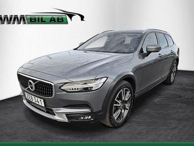Grå Begagnad 2018 Volvo V90 CC Inscription Kombi | 247 000 kr (Marknadspris)