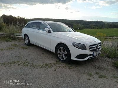 Mercedes E220