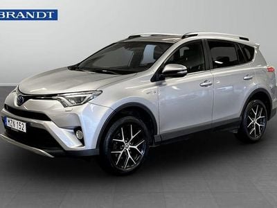 Silver Begagnad 2017 Toyota RAV4 Hybrid Active SUV | 214 900 kr (Marknadspris)