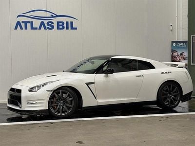 Begagnad Nissan GT-R GT 549 HK (403 kW) 2012 Vit Sportkupé