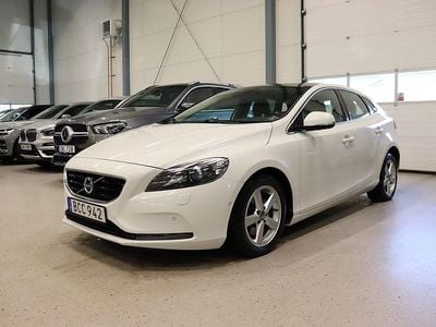 Vit Begagnad 2014 Volvo V40 Kombi | 139 800 kr (Marknadspris)