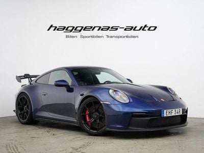 Gentian blå Begagnad 2023 Porsche 992 | 2 095 000 kr