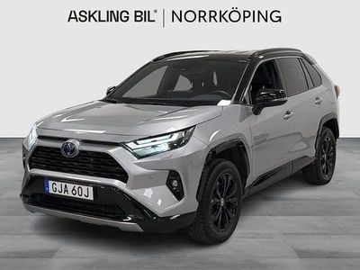 Grå Begagnad 2024 Toyota RAV4 Hybrid Style SUV | 429 000 kr (Marknadspris)
