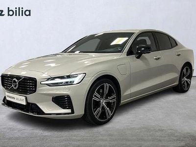Vit Begagnad 2021 Volvo S60 R-Design Sedan | 359 900 kr (Marknadspris)