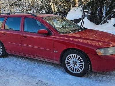 Begagnad 2005 Volvo V70 Kombi | 12 000 kr