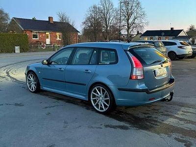 Ice blue Begagnad 2007 Saab 9-3 Kombi | 25 000 kr (Marknadspris)