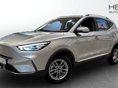 Grå (white) Begagnad 2023 MG ZS Comfort Sedan | 274 900 kr (Marknadspris)