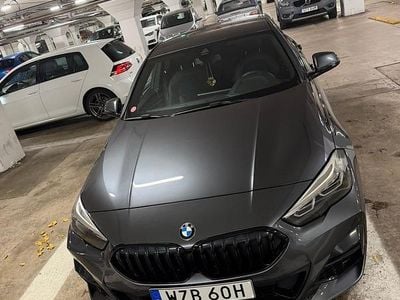 Begagnad 2021 BMW 218 Sportkupé | 279 900 kr (Marknadspris)