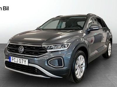 Grå Begagnad 2024 VW T-Roc Life SUV | 294 900 kr (Lite dyr)