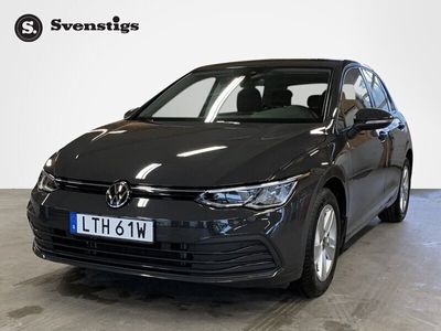 begagnad VW Golf VIII Life 1.0 eTSI 110hk Adapt-farthållare P-sensorer