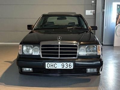 Mörkgrå Begagnad 1990 Mercedes E300 Sportkupé | 79 900 kr