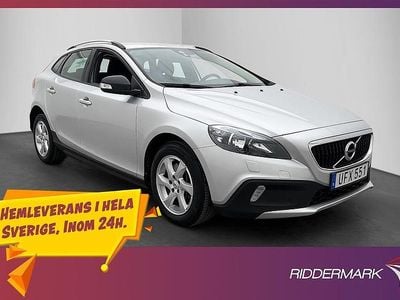Silver Begagnad 2018 Volvo V40 CC Kombi | 179 900 kr (Marknadspris)