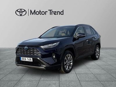 Begagnad Toyota RAV4 Hybrid Executive 224 HK (164 kW) 2023 Blå SUV