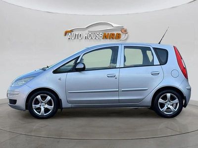 Begagnad Mitsubishi Colt 96 HK (70 kW) 2007 Silver Halvkombi