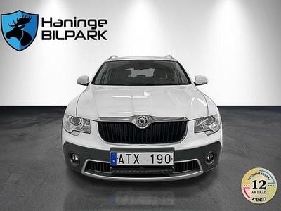 Begagnad Skoda Superb 141 HK (103 kW) 2012 Vit Kombi