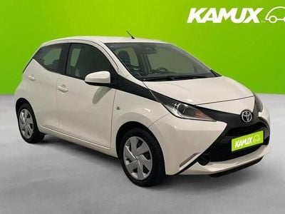 Vit Begagnad 2018 Toyota Aygo X-play Halvkombi | 77 800 kr (Marknadspris)