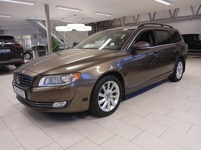 Brun Begagnad 2013 Volvo V70 Momentum Kombi | 135 000 kr (Lite dyr)