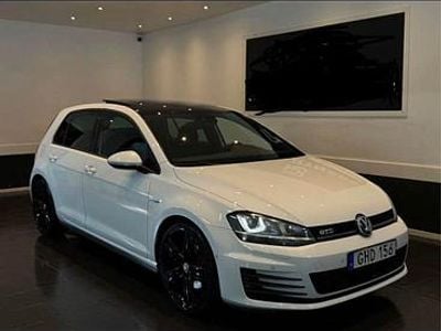 Begagnad 2014 VW Golf VII GTD Halvkombi | 140 999 kr (Dyr)