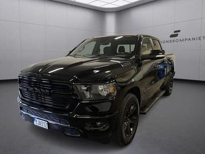 Begagnad Dodge Ram 401 HK (294 kW) 2020 Svart Pickup