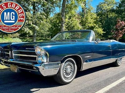 Nightwatch blue metallic Begagnad 1965 Pontiac Bonneville Sedan | 349 000 kr