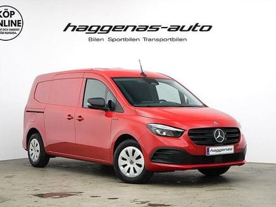 Röd Begagnad 2023 Mercedes eCitan | 369 000 kr