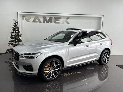 Silver Begagnad 2018 Volvo XC60 R-Design SUV | 319 000 kr (Marknadspris)