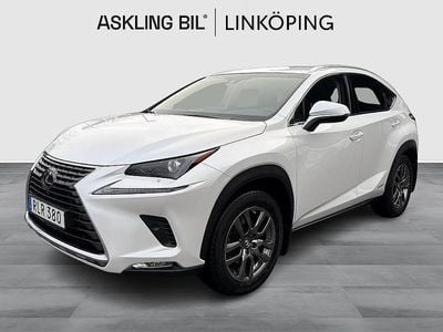 Vit Begagnad 2018 Lexus NX300h Executive Line SUV | 275 000 kr (Marknadspris)