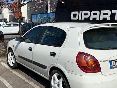 Nissan Almera