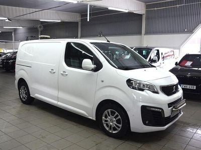 Begagnad Peugeot Expert 122 HK (89 kW) 2016 Van