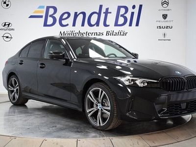 begagnad BMW 328 330e xDrive M Sport Adaptiv farthållare Vhjul 2024, Sedan