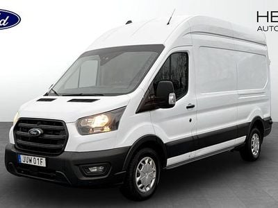 Frozen white Begagnad 2023 Ford Transit Trend Van | 369 900 kr (Marknadspris)