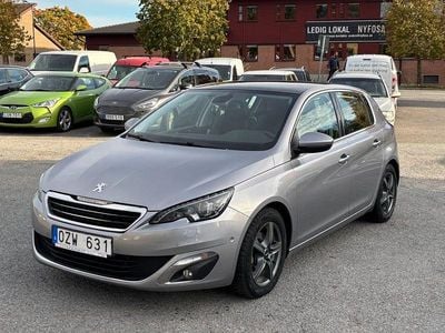 Grå Begagnad 2013 Peugeot 308 Allure Halvkombi | 79 900 kr (Dyr)
