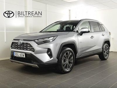 Silver (silver metallic) Begagnad 2024 Toyota RAV4 Hybrid Executive SUV | 448 900 kr (Marknadspris)