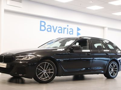 begagnad BMW 530 e xDrive Touring M-Sport Dragkrok HiFi Komfortöppning