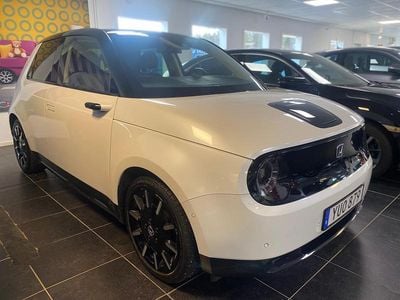 Begagnad Honda e 2020 Vit Halvkombi