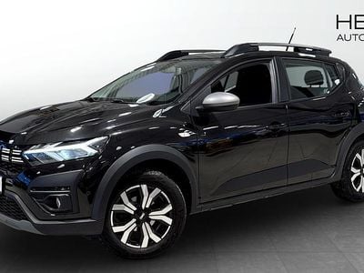 Svart Begagnad 2022 Dacia Sandero Expression Halvkombi | 159 900 kr (Marknadspris)
