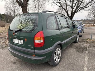 begagnad Opel Zafira 1.8