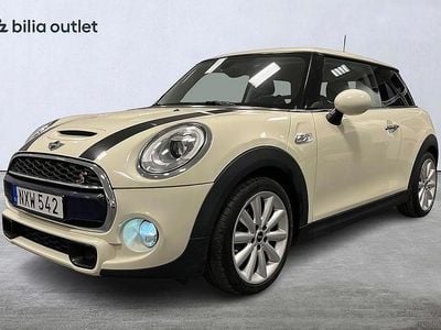 Vit Begagnad 2017 Mini Cooper S Halvkombi | 179 900 kr (Marknadspris)