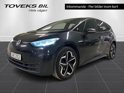 Begagnad VW ID.3 Pro Performance 150 kW (204 HK) 2023 Mangan grey metallic blac Halvkombi