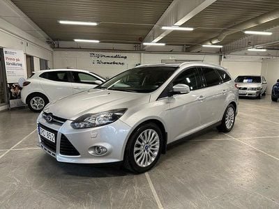 Begagnad Ford Focus Titanium 101 HK (74 kW) 2013 Grå Kombi