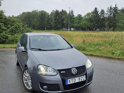 VW Golf V