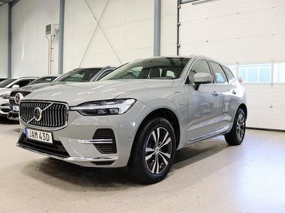 Grå Begagnad 2023 Volvo XC60 SUV | 518 900 kr (Marknadspris)