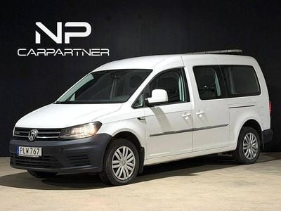 Vit Begagnad 2017 VW Caddy Maxi Life Life Minibuss | 139 900 kr (Superpris)